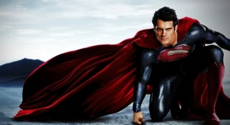 Почему Супермен круче Бэтмена - изображение обложка