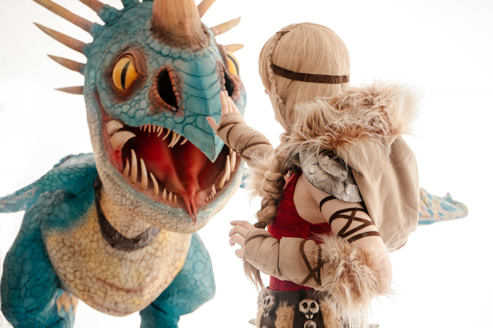 Косплей недели: S.T.A.L.K.E.R., Dota 2, Overwatch, «Как приручить дракона», The Witcher - изображение 19 Косплей недели: S.T.A.L.K.E.R., Dota 2, Overwatch, «Как приручить дракона», The Witcher - фото 19