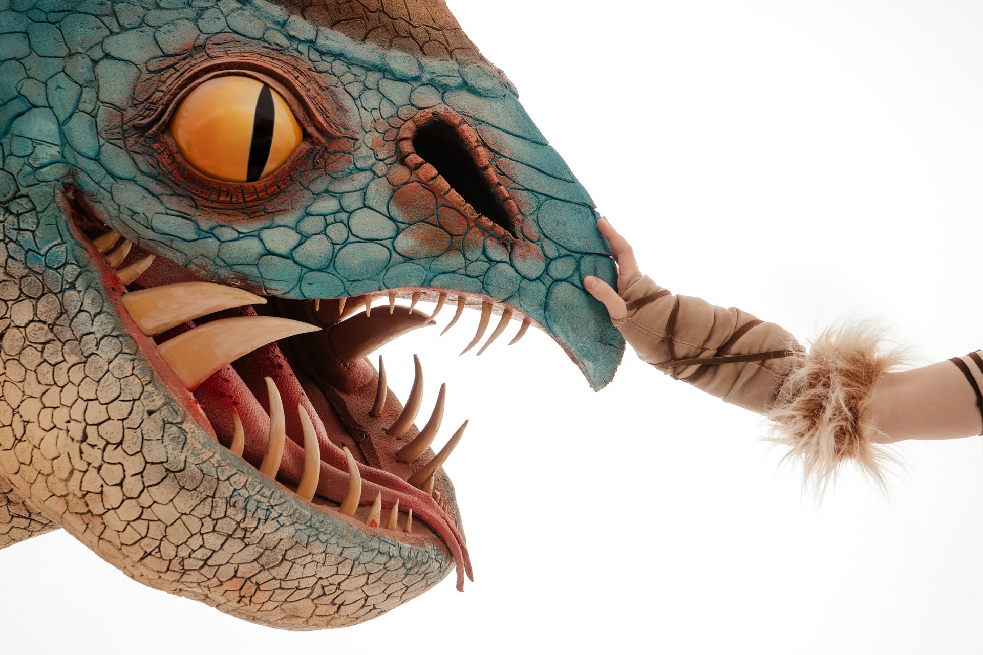 Косплей недели: S.T.A.L.K.E.R., Dota 2, Overwatch, «Как приручить дракона», The Witcher - изображение 20 Косплей недели: S.T.A.L.K.E.R., Dota 2, Overwatch, «Как приручить дракона», The Witcher - фото 20