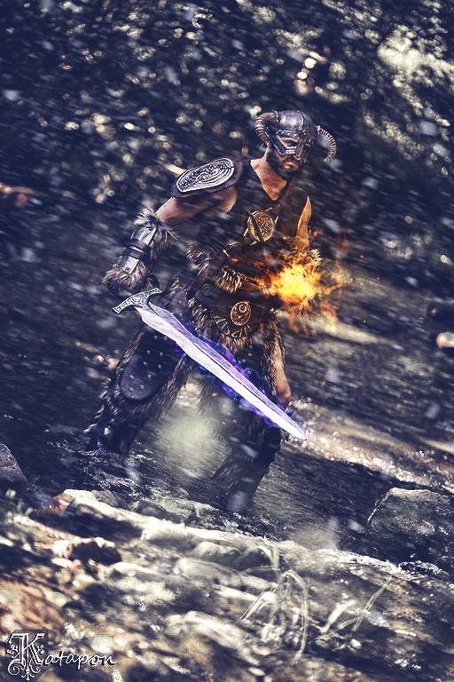 Пятничный косплей: Overwatch, Чудо-Женщина, Final Fantasy X-2, Skyrim, Fullmetal Alchemist, Mortal Kombat - фото 11