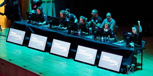 Сияние северной звезды, или Итоги Dreamhack Winter 2012 - изображение 14 Сияние северной звезды, или Итоги Dreamhack Winter 2012 - фото 14