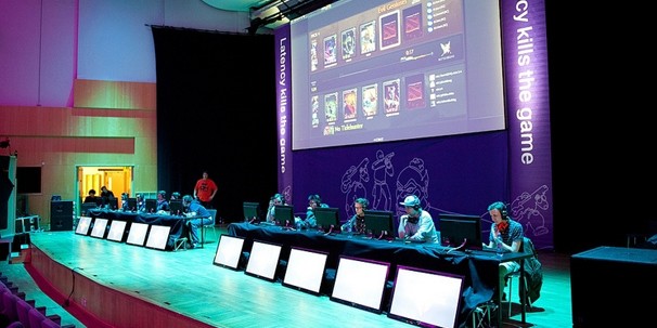 Сияние северной звезды, или Итоги Dreamhack Winter 2012 - изображение 9 Сияние северной звезды, или Итоги Dreamhack Winter 2012 - фото 9