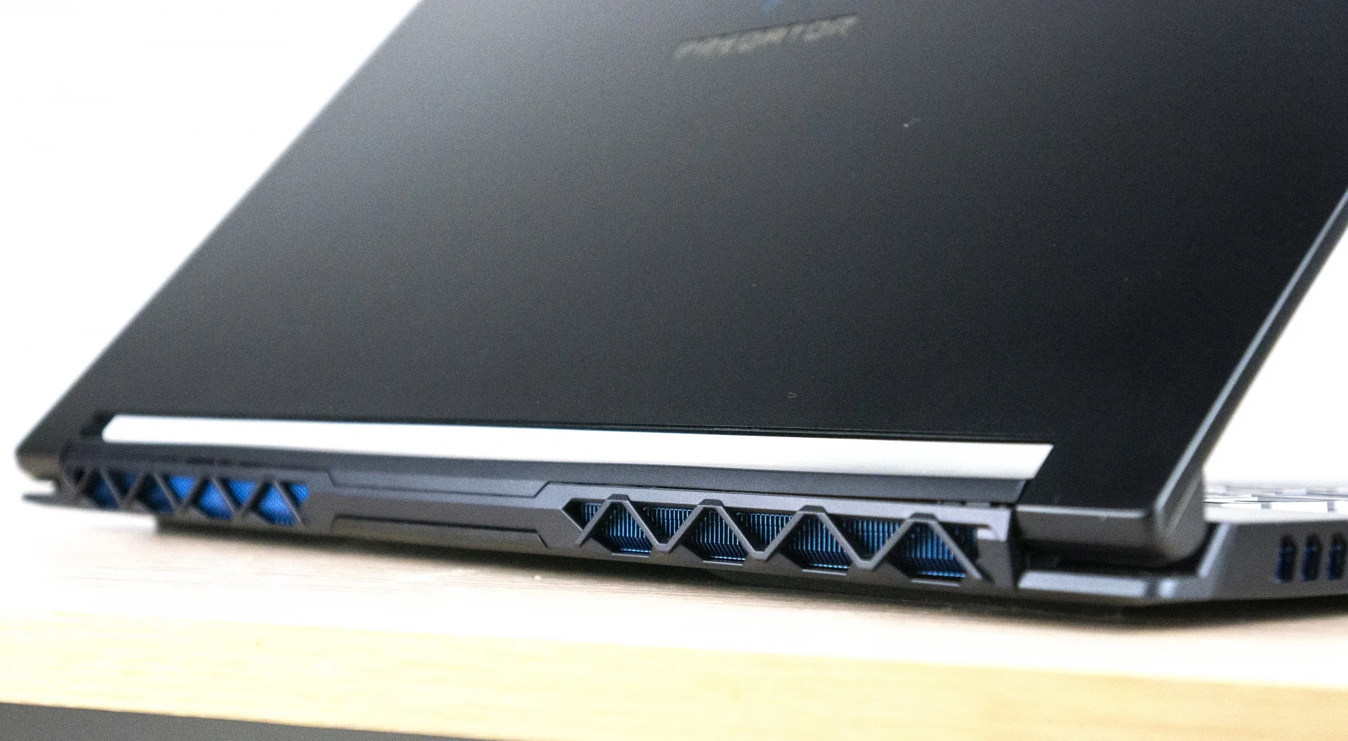 Прорывной ноутбук Acer Predator Triton 500. Тонкий, тихий и топовый - фото 10