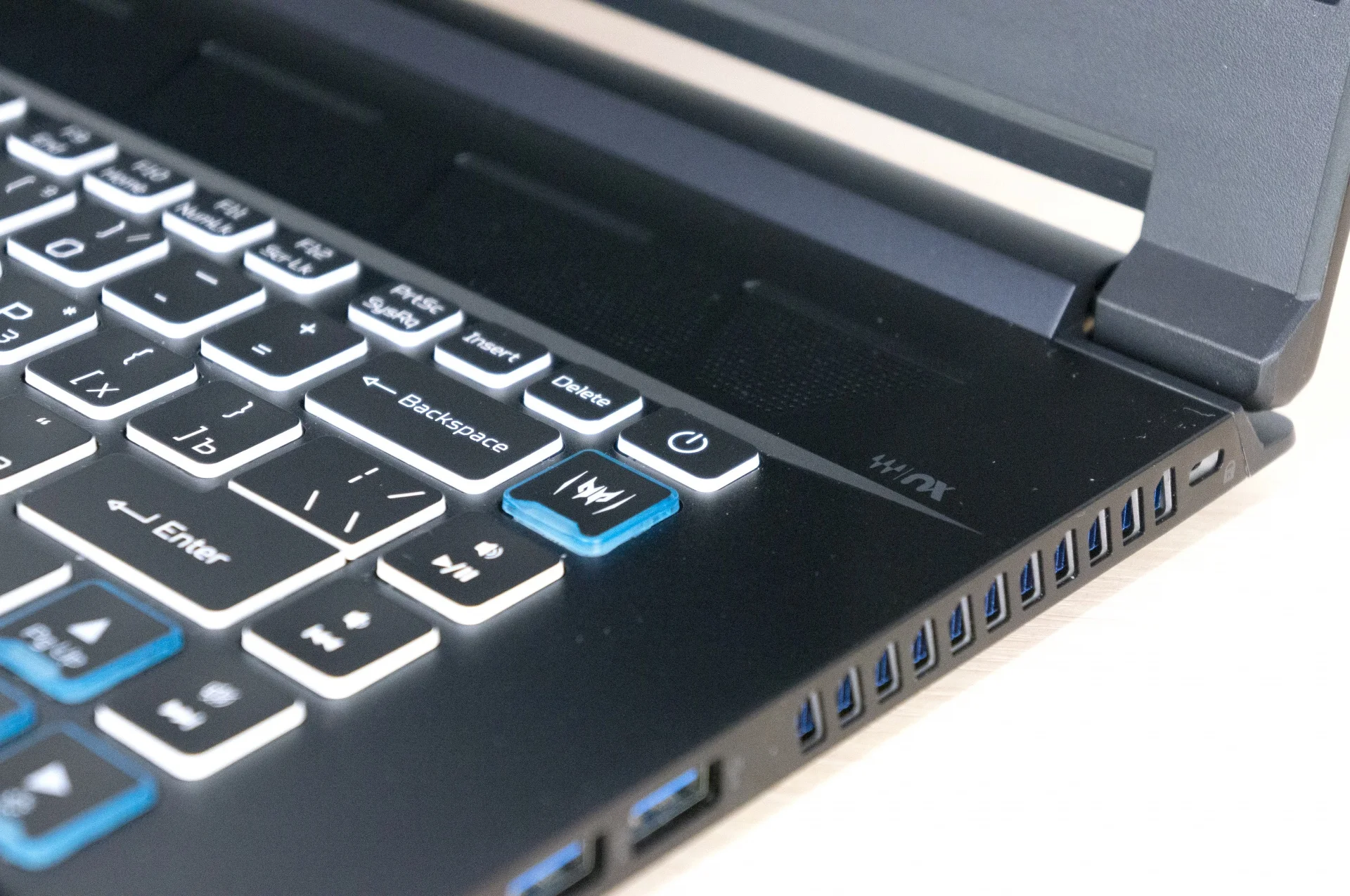 Прорывной ноутбук Acer Predator Triton 500. Тонкий, тихий и топовый - фото 6