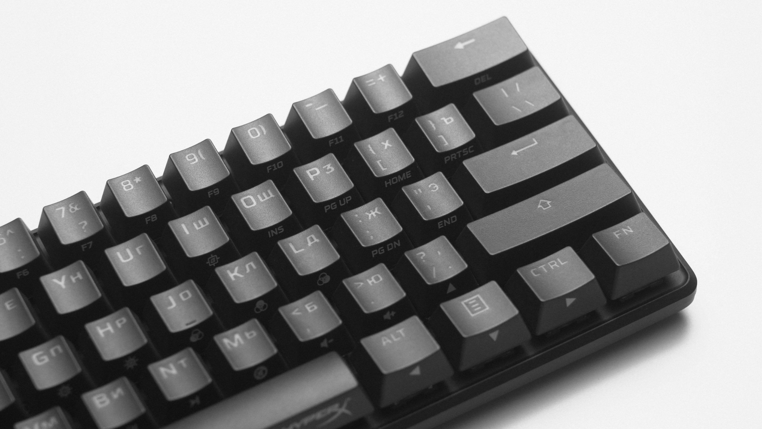 Почти как кастом. Обзор и тест клавиатуры HyperX Alloy Origins 60 - изображение обложка