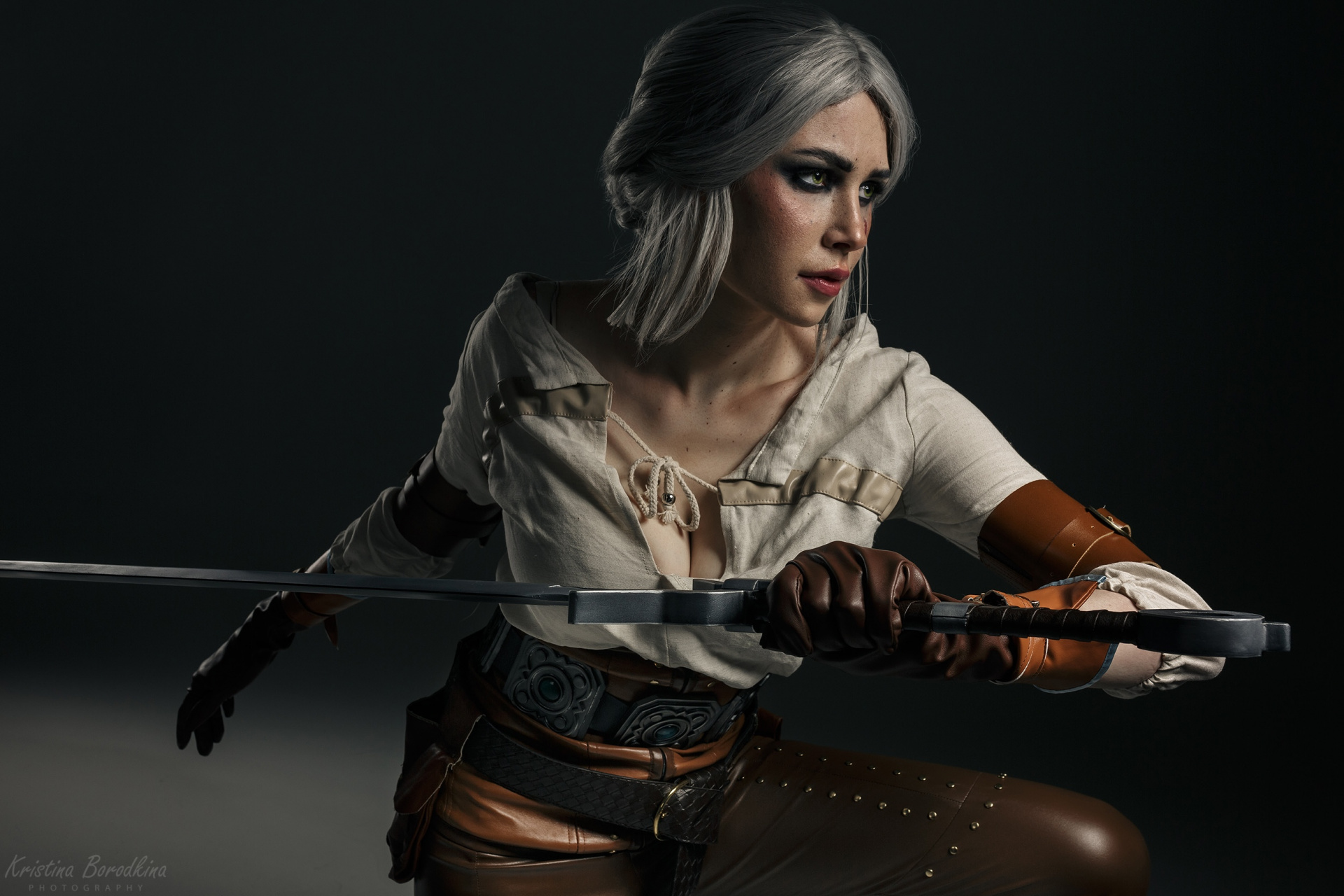 Косплей недели: Dota 2, Resident Evil: Village, Tomb Raider, «Ведьмак 3», League of Legends - фото 23