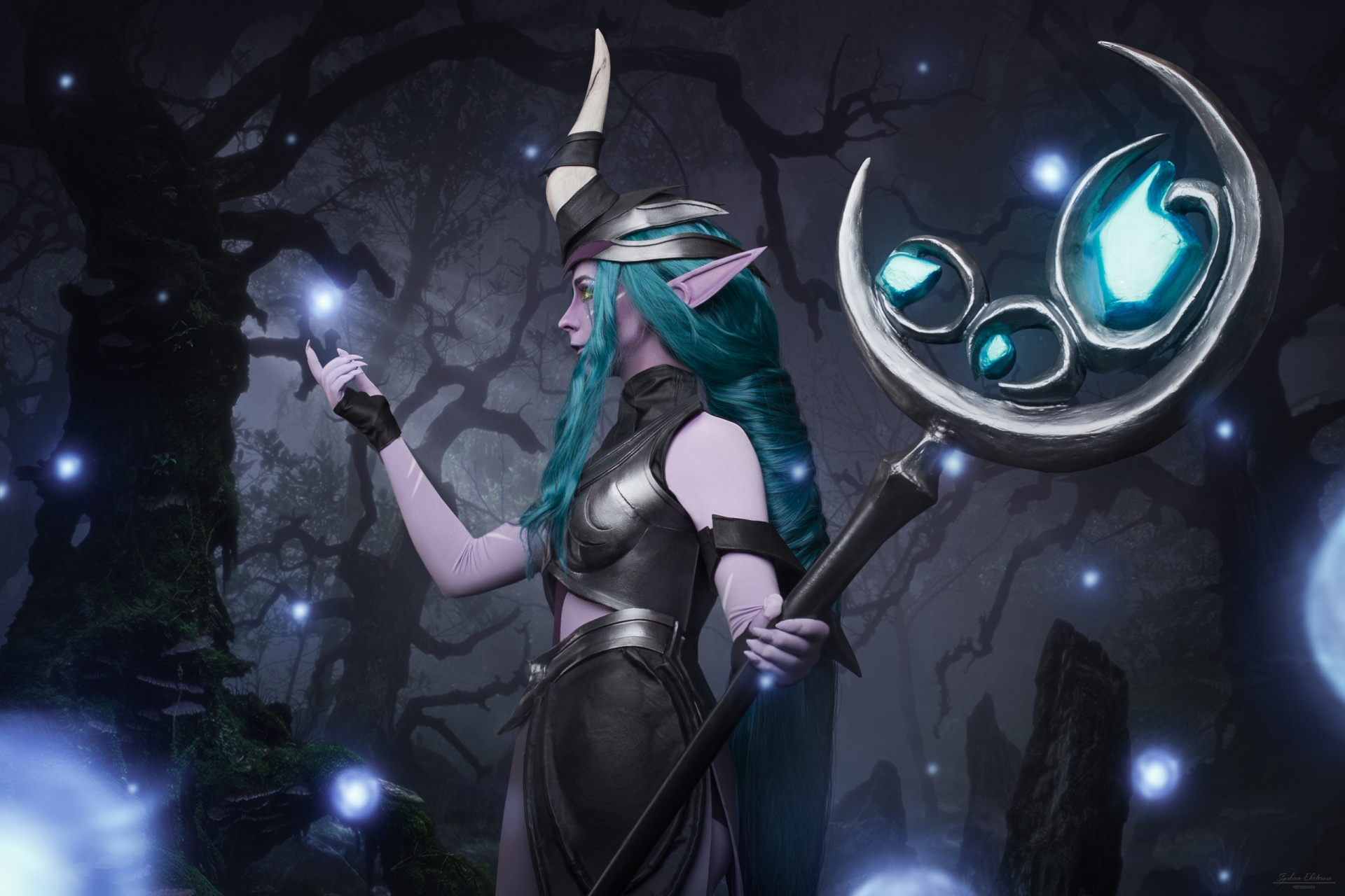 Косплей недели: Dota 2, Resident Evil: Village, Tomb Raider, «Ведьмак 3», League of Legends - фото 25