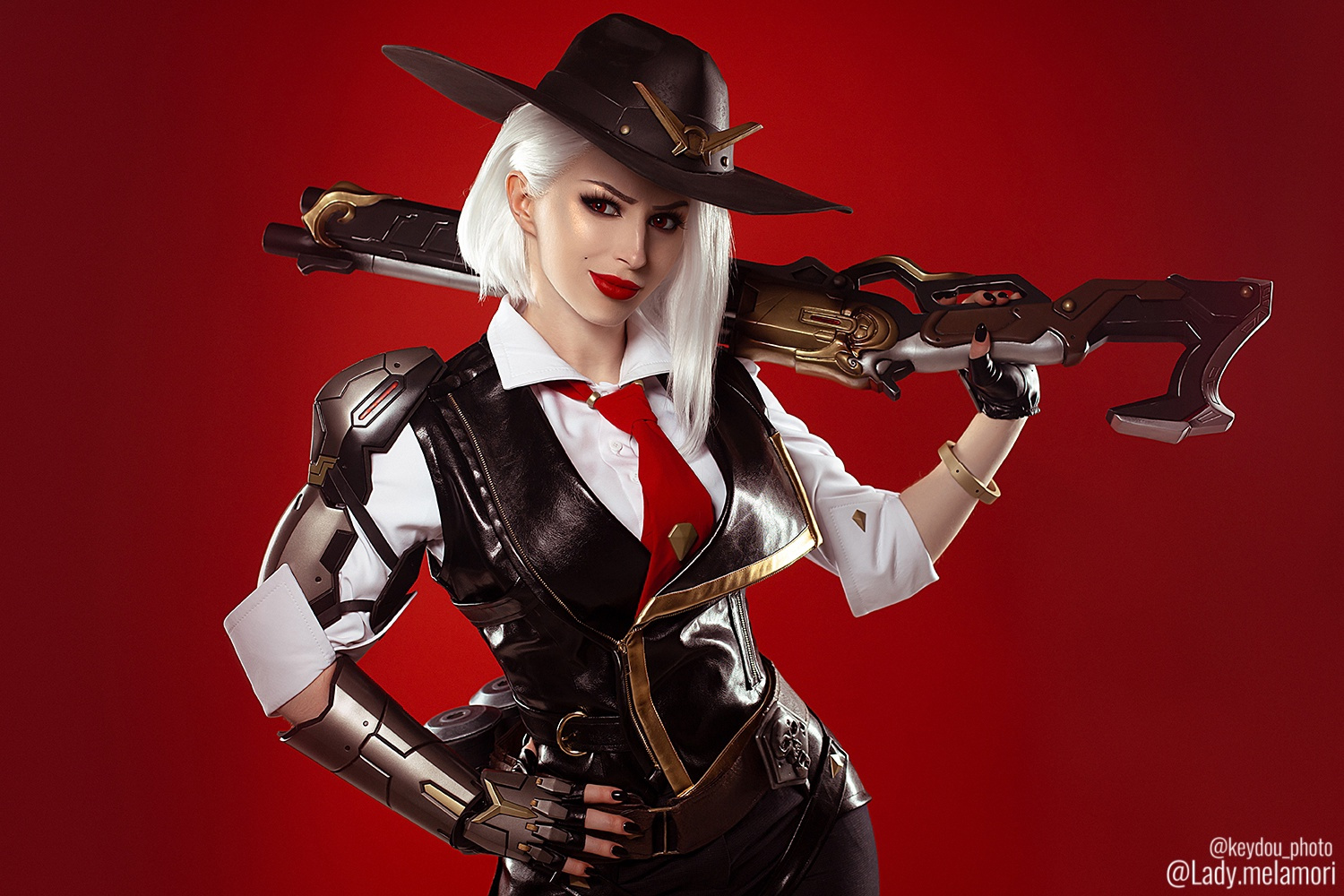 Косплей недели: Silent Hill, Dragon Age, Devil May Cry 4, Warcraft, Overwatch - фото 47