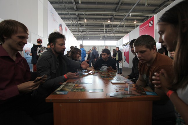 Dota 2, League of Legends и море косплея: «Киберфест-2015» в Екатеринбурге - изображение 22 Dota 2, League of Legends и море косплея: «Киберфест-2015» в Екатеринбурге - фото 22