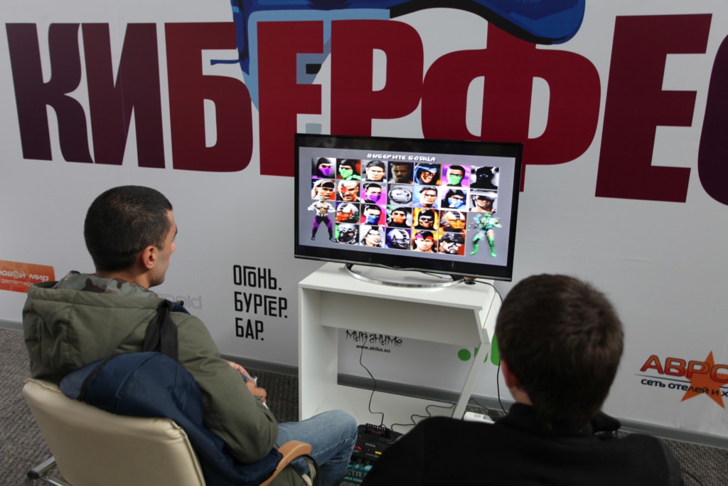 Dota 2, League of Legends и море косплея: «Киберфест-2015» в Екатеринбурге - изображение 23 Dota 2, League of Legends и море косплея: «Киберфест-2015» в Екатеринбурге - фото 23