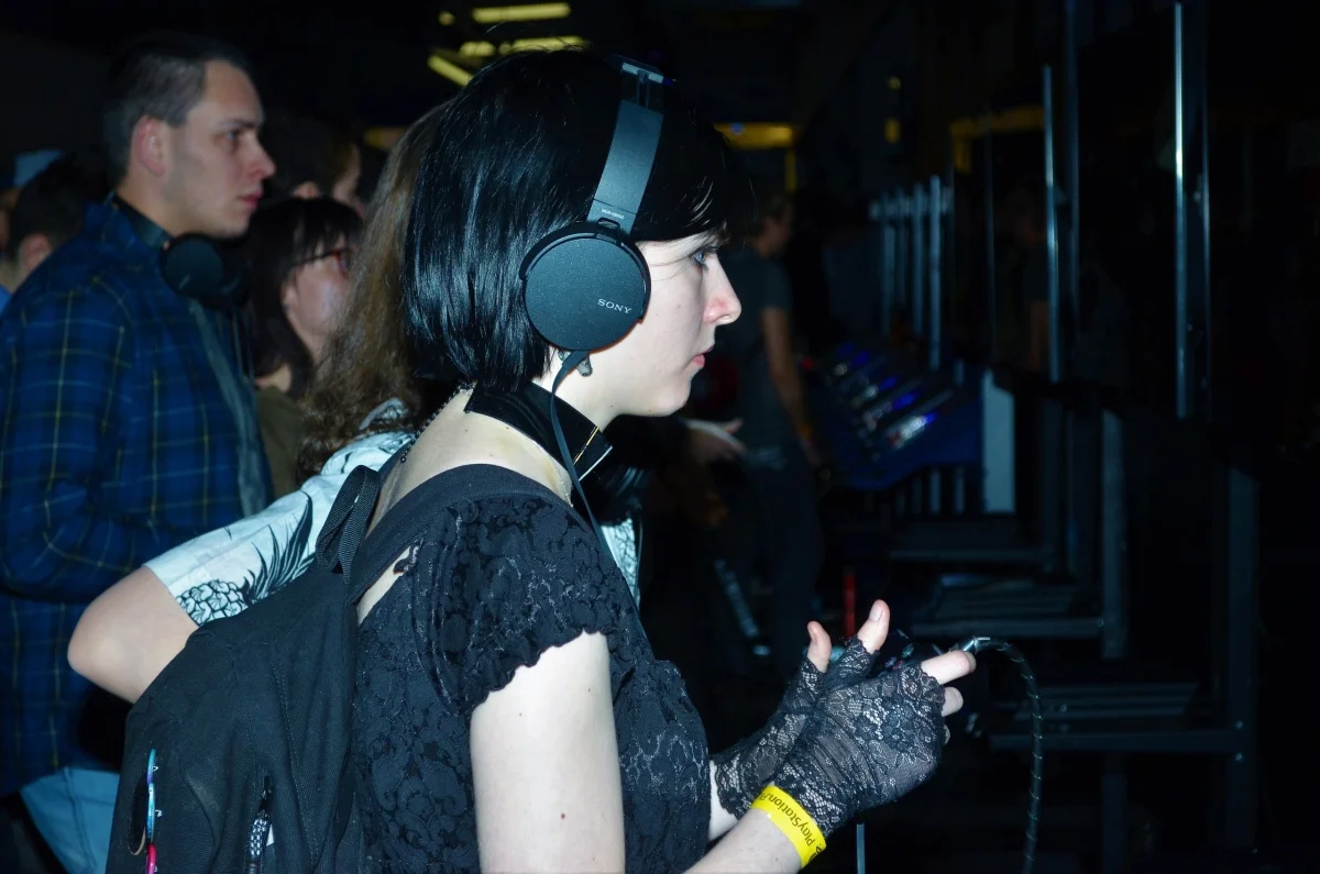 Пять вечеринок PS Plus: VR, косплей и мини-бургеры - фото 9