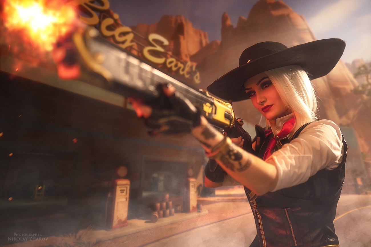 Косплей недели: Tomb Raider, Alice: Madness Returns, Bloodborne, Overwatch, Dota 2 - фото 23