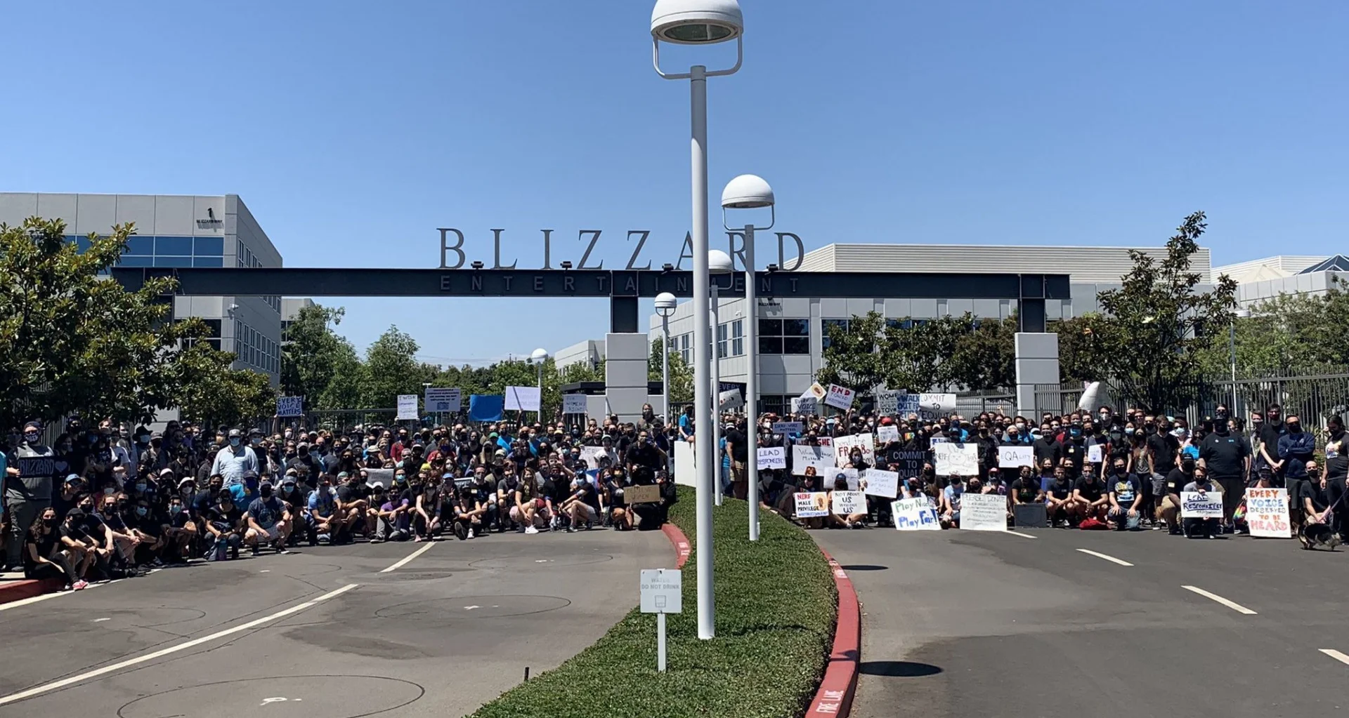 Главные события 2021 года: Провал GTA, анонс портативки от Valve, скандал вокруг Activision Blizzard - фото 12