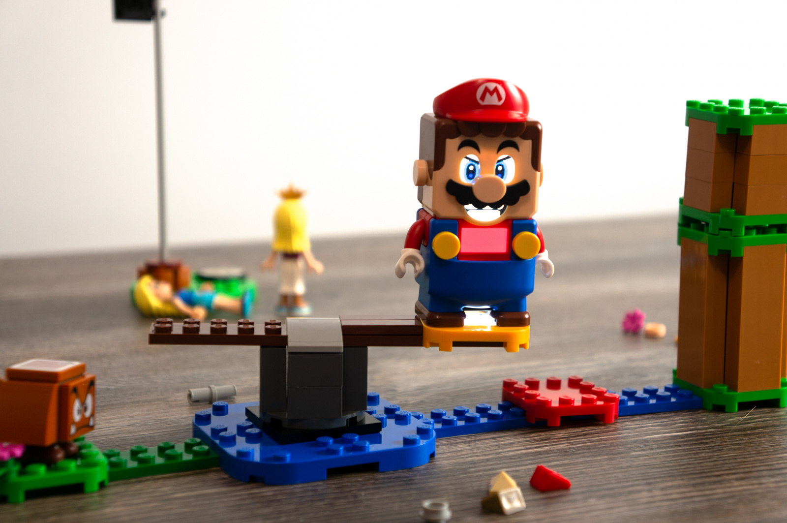 Протестировали LEGO Super Mario. Как Mario портировали в реальный мир - изображение 4 Протестировали LEGO Super Mario. Как Mario портировали в реальный мир - фото 4