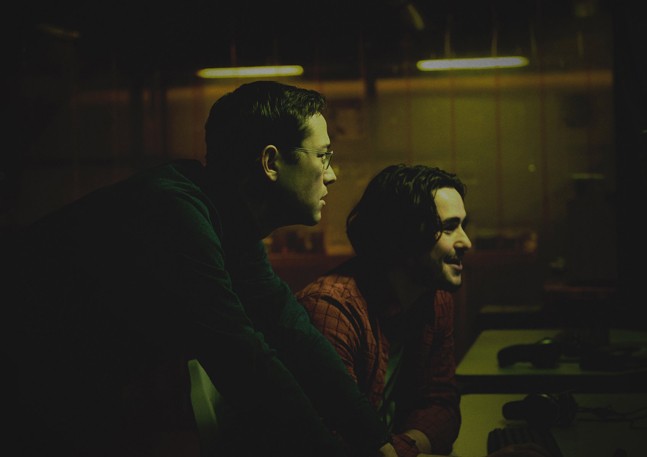 «Сноуден»: бросить все, чтобы вас мечтали посадить на электрический стул - фото 8