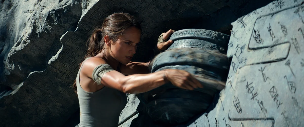 «Tomb Raider: Лара Крофт». Без намёка на объективацию - фото 9