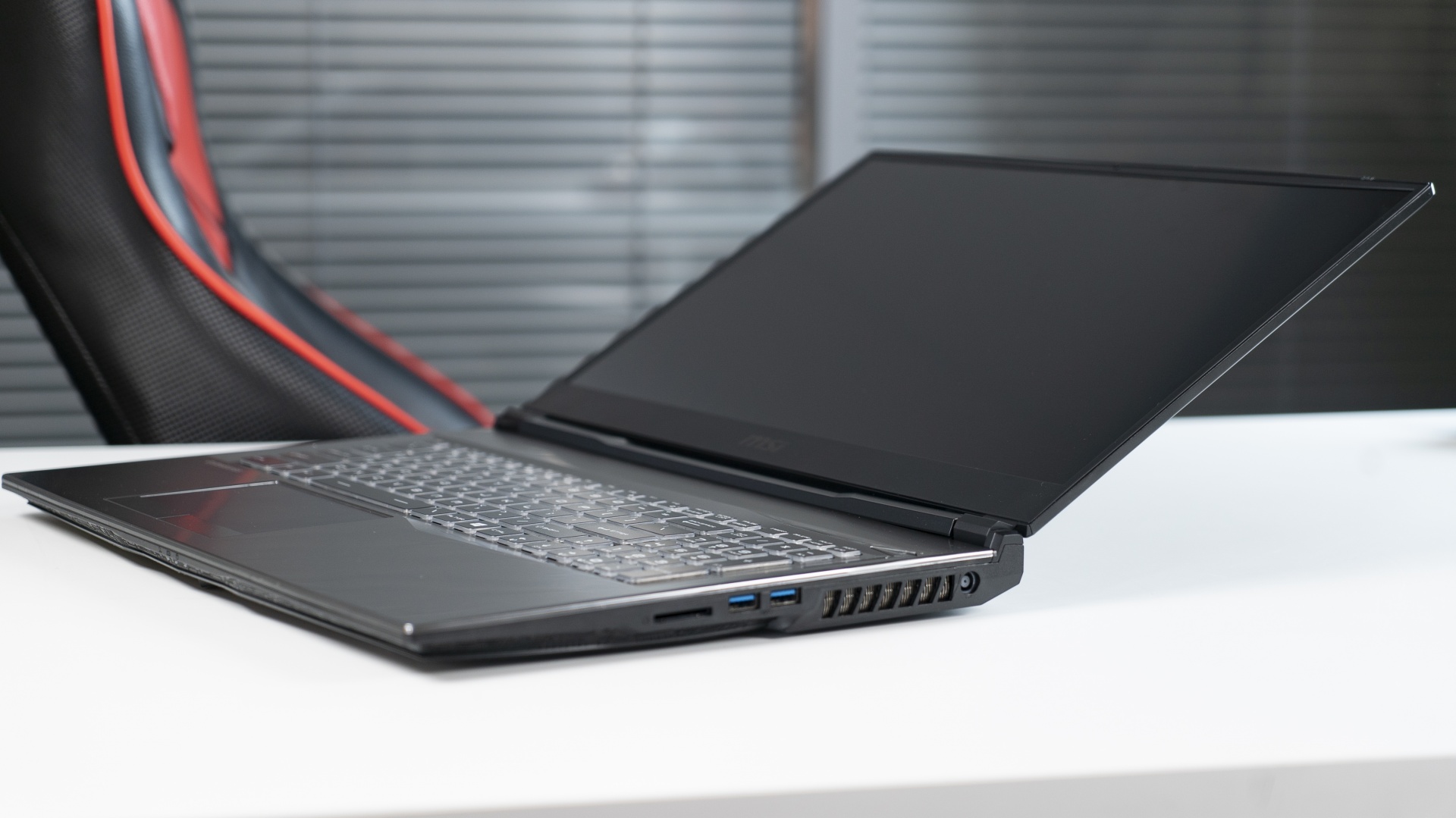 Для работы и немного для игр. Тестируем MSI GP75 Leopard - изображение 5 Для работы и немного для игр. Тестируем MSI GP75 Leopard - фото 5