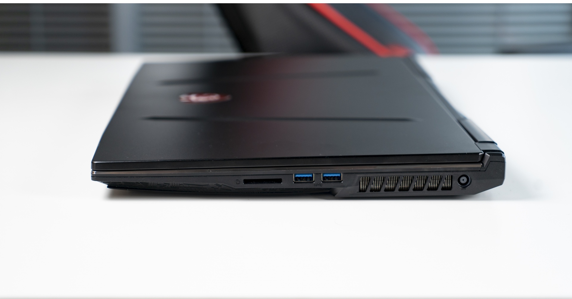 Для работы и немного для игр. Тестируем MSI GP75 Leopard - изображение 7 Для работы и немного для игр. Тестируем MSI GP75 Leopard - фото 7