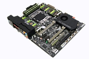 Война с саблезубым. Тестирование материнской платы ASUS X79 Sabertooth - изображение 2 Война с саблезубым. Тестирование материнской платы ASUS X79 Sabertooth - фото 2