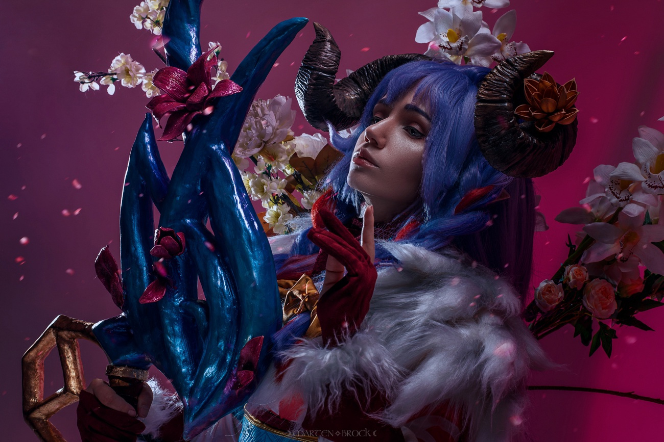 Косплей недели: Genshin Impact, Diablo II, Devil May Cry, LoL, Demon Slayer - фото 8