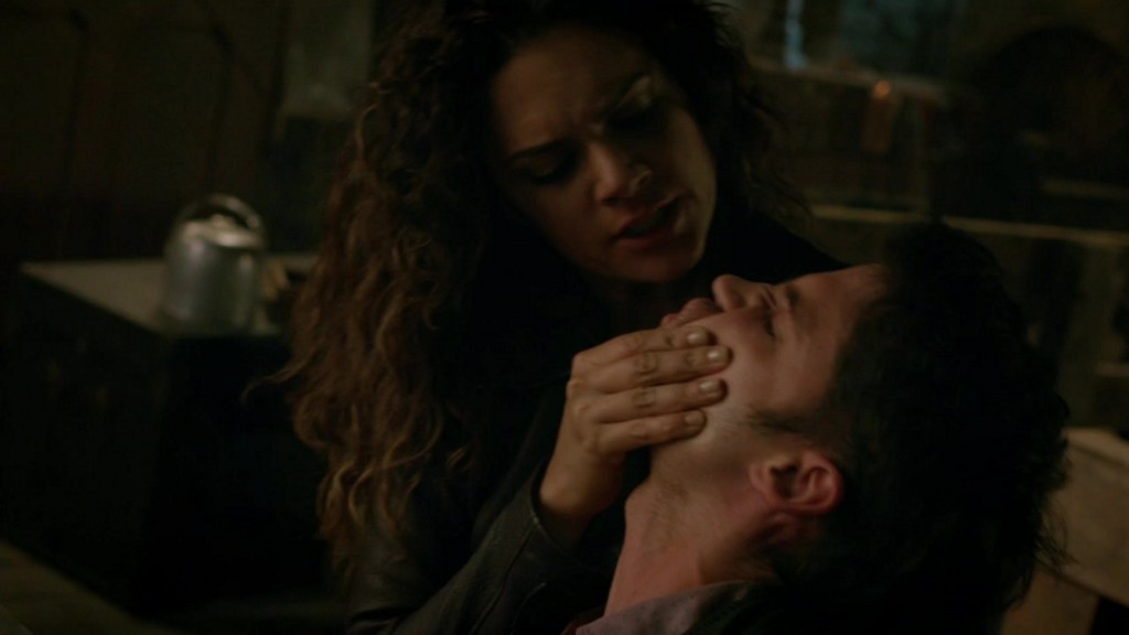 ТВ-вселенная DC Comics: Джон Константин, восставший против ада - фото 11