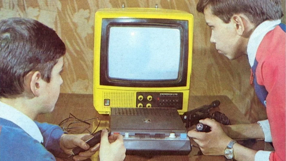 Советские игровые консоли. Не только «волк с яйцами» - изображение обложка