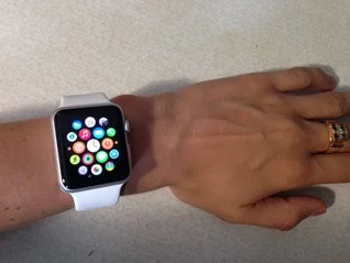Нано-айфон на запястье. Обзор Apple Watch - фото 7