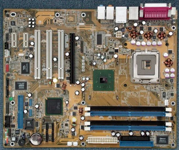 Новая платформа Intel. PCI и AGP уходят в историю - фото 2