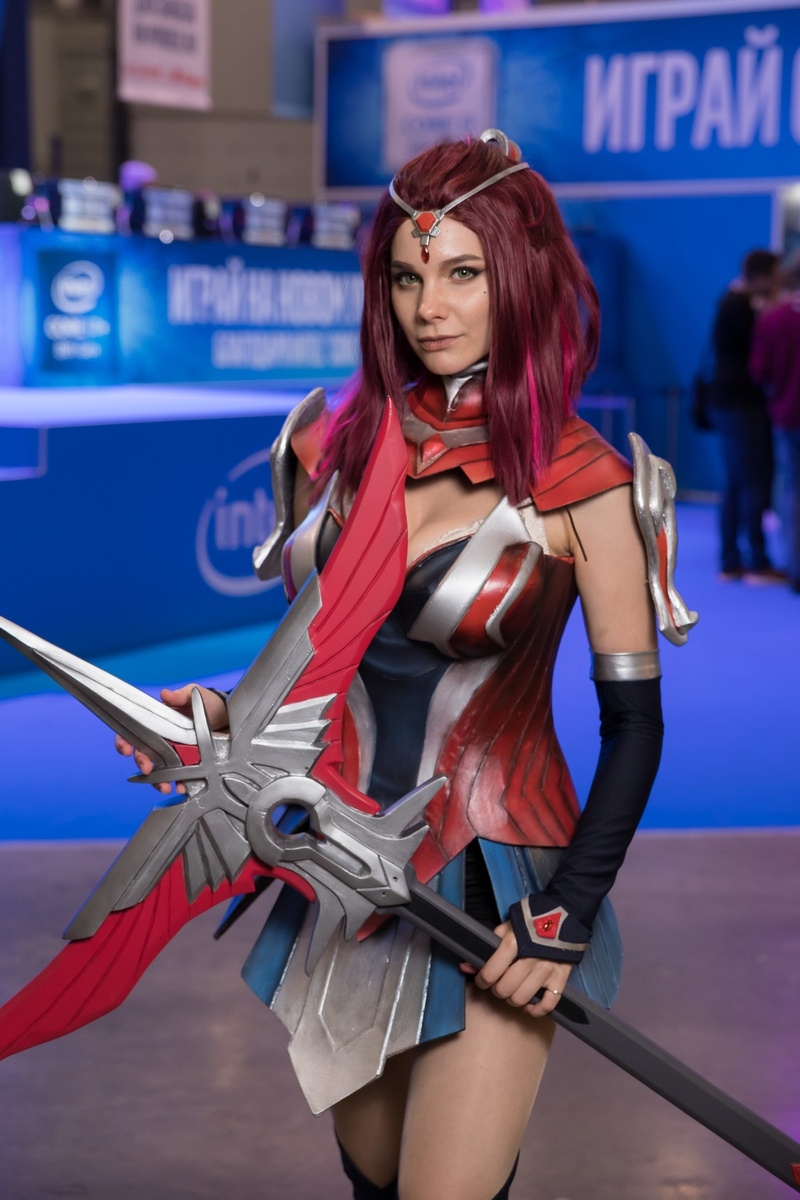 Косплей недели: горячие кадры с ИгроМира - изображение 16 Косплей недели: горячие кадры с ИгроМира - фото 16