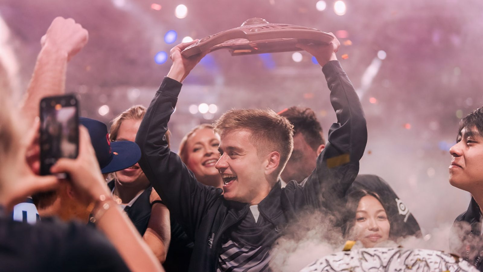 Итоги The International 2019. Как OG снова стали чемпионами - изображение 1 Итоги The International 2019. Как OG снова стали чемпионами - фото 1