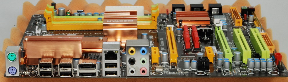 Biostar TPower I45 — рекордсмен по разгону - изображение 4 Biostar TPower I45 — рекордсмен по разгону - фото 4