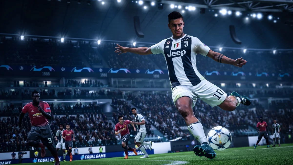 FIFA 19 vs. Pro Evolution Soccer 2019. На чьём стадионе газон зеленей? - фото 6