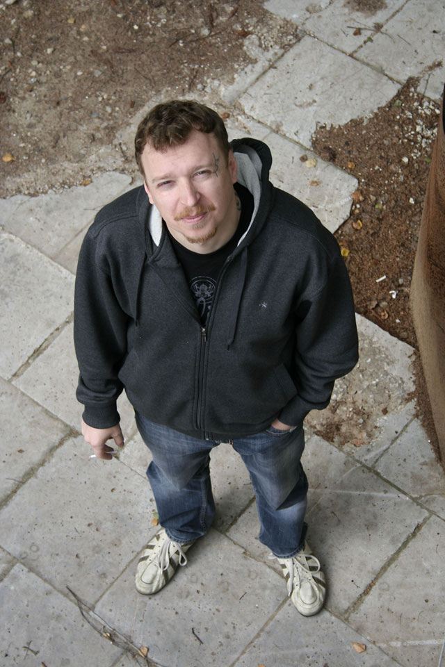 Альберт Жильцов, в прошлом простой фанат «Ил-2 Штурмовик»,  затем разработчик Rise of Flight, а ныне генеральный продюсер 1C Game  Studios.