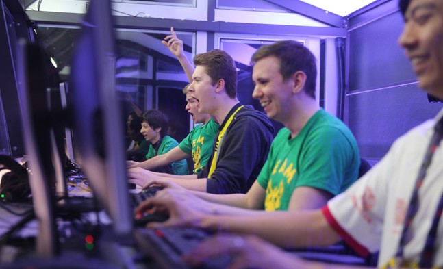 The International 2014: хвалим и критикуем главный турнир по Dota 2 - фото 5