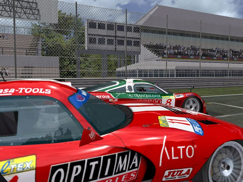 GTR: FIA GT Racing Game - кадр 2