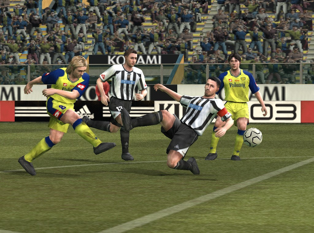 Pro Evolution Soccer 4 - кадр 2