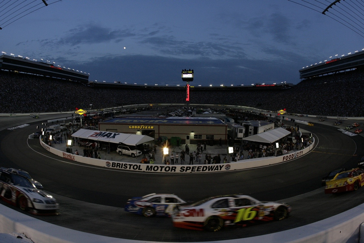 NASCAR The Game 2011 - кадр 13