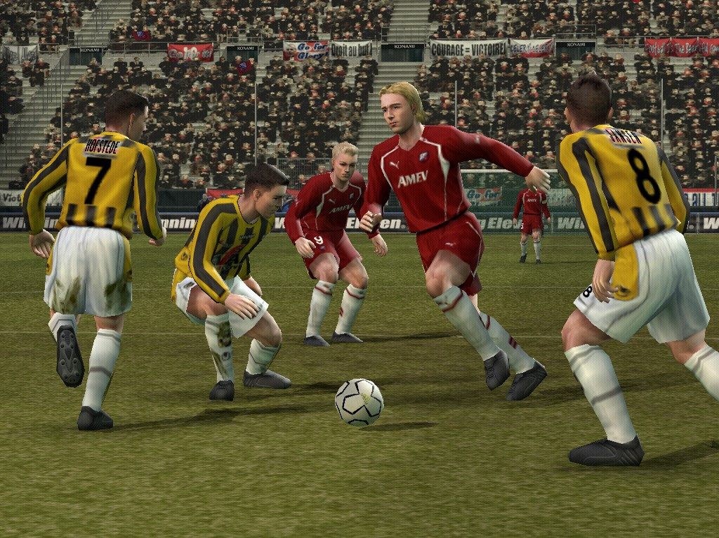 Pro Evolution Soccer 4 - кадр 10