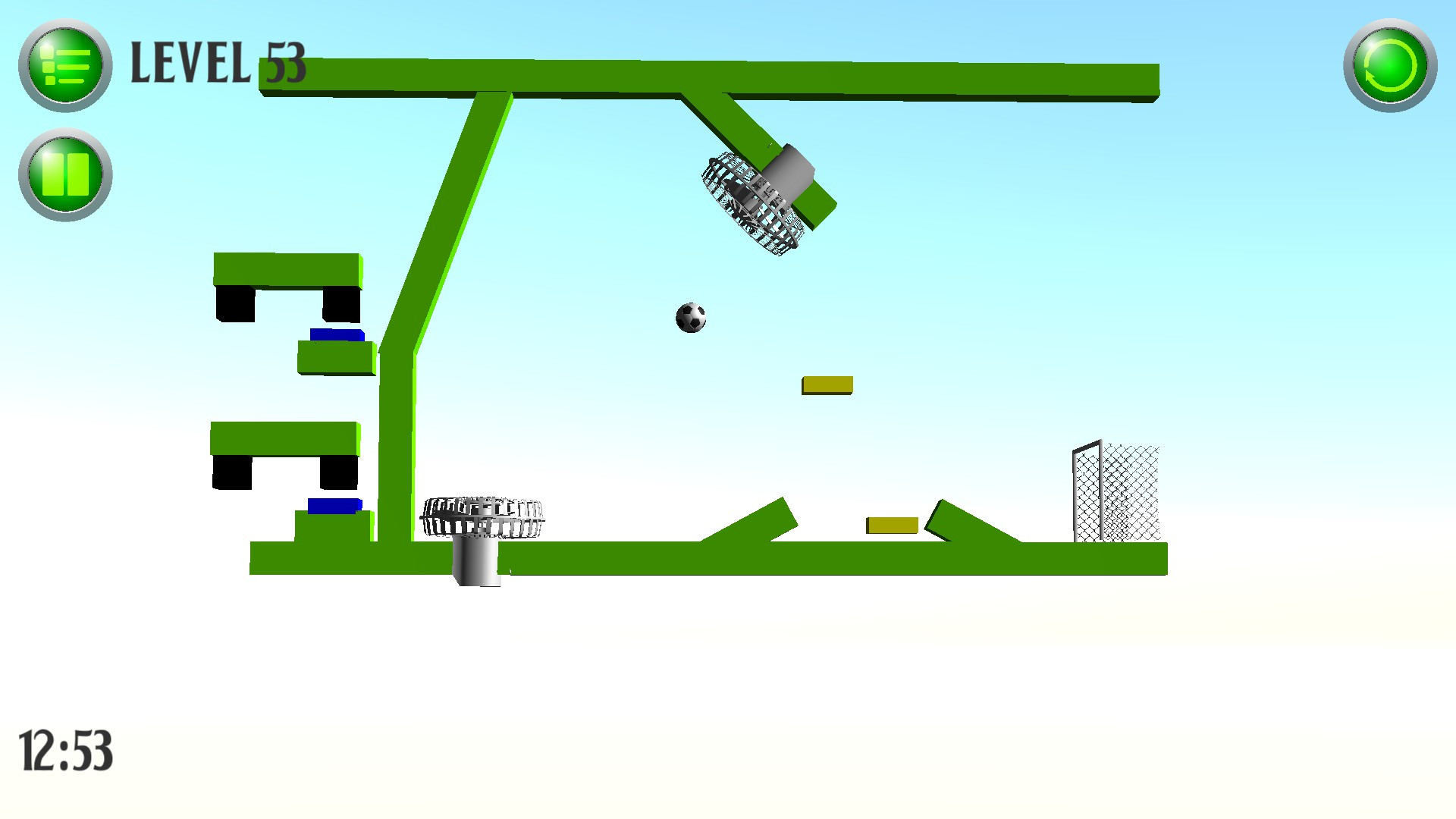 Score a goal (Physical football) - кадр 2