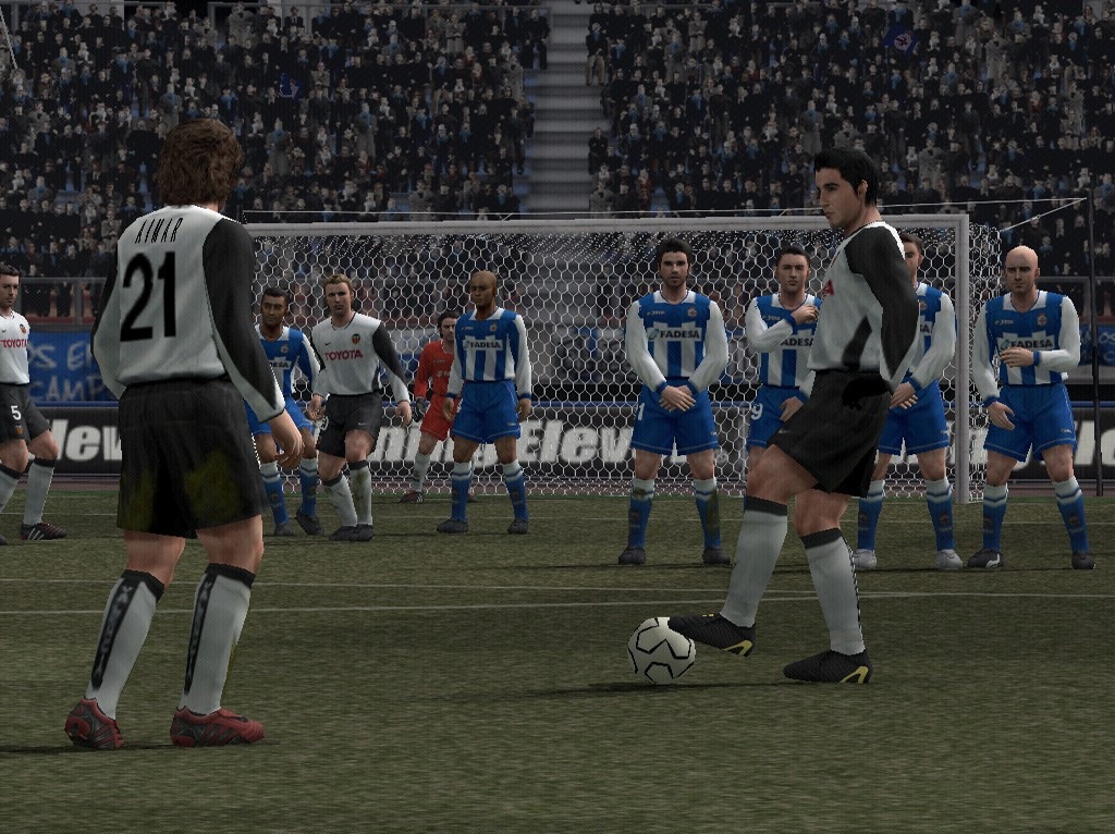 Pro Evolution Soccer 4 - кадр 15