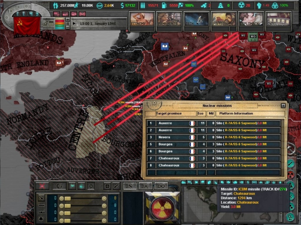 East vs. West: A Hearts of Iron Game - кадр 10
