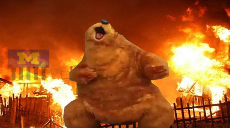 Big Bear's Big Attack at the Big House (itch) - кадр 1