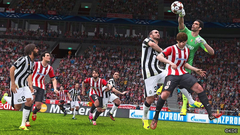 PES 2015 - кадр 2
