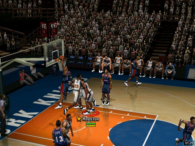 NBA Inside Drive 2002 - кадр 4