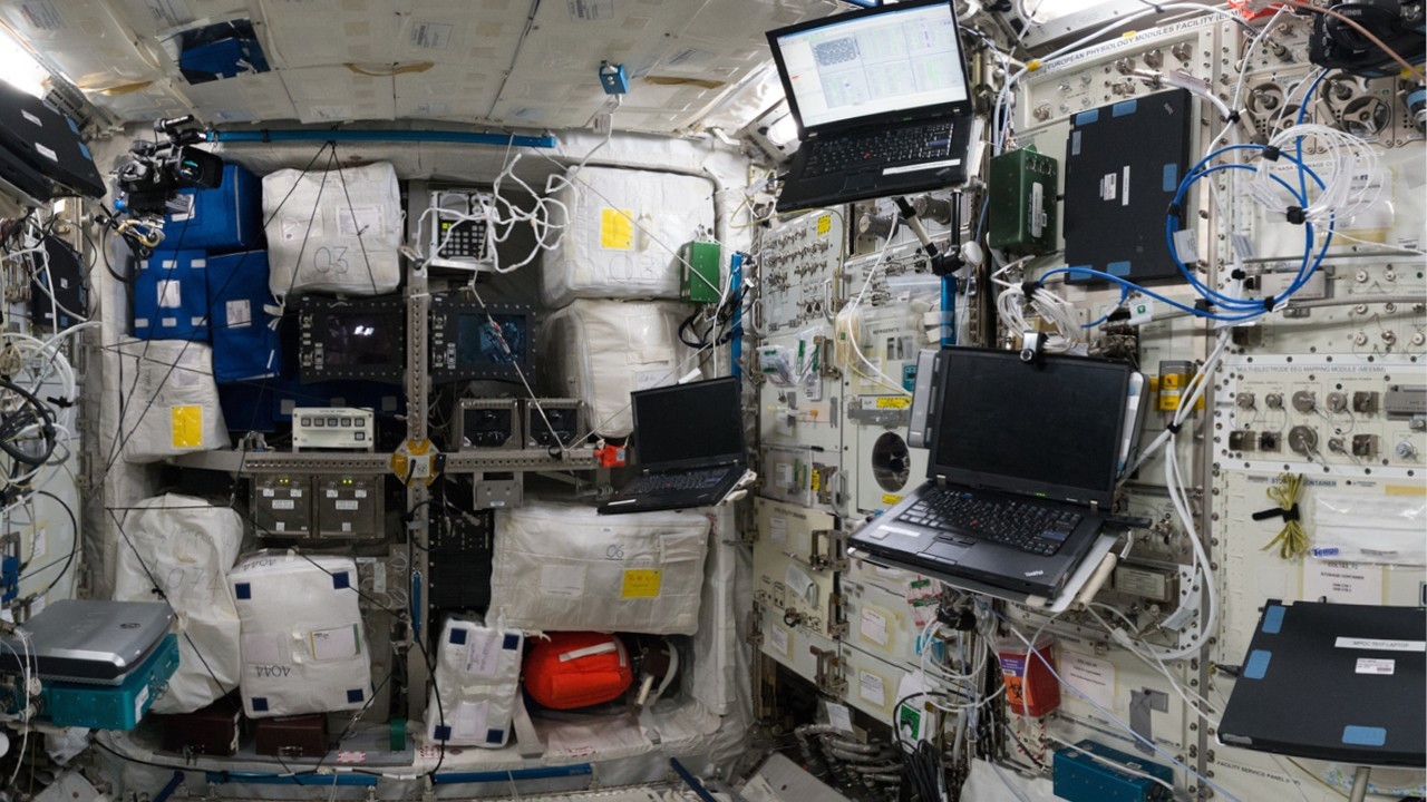 International Space Station Tour VR - кадр 4