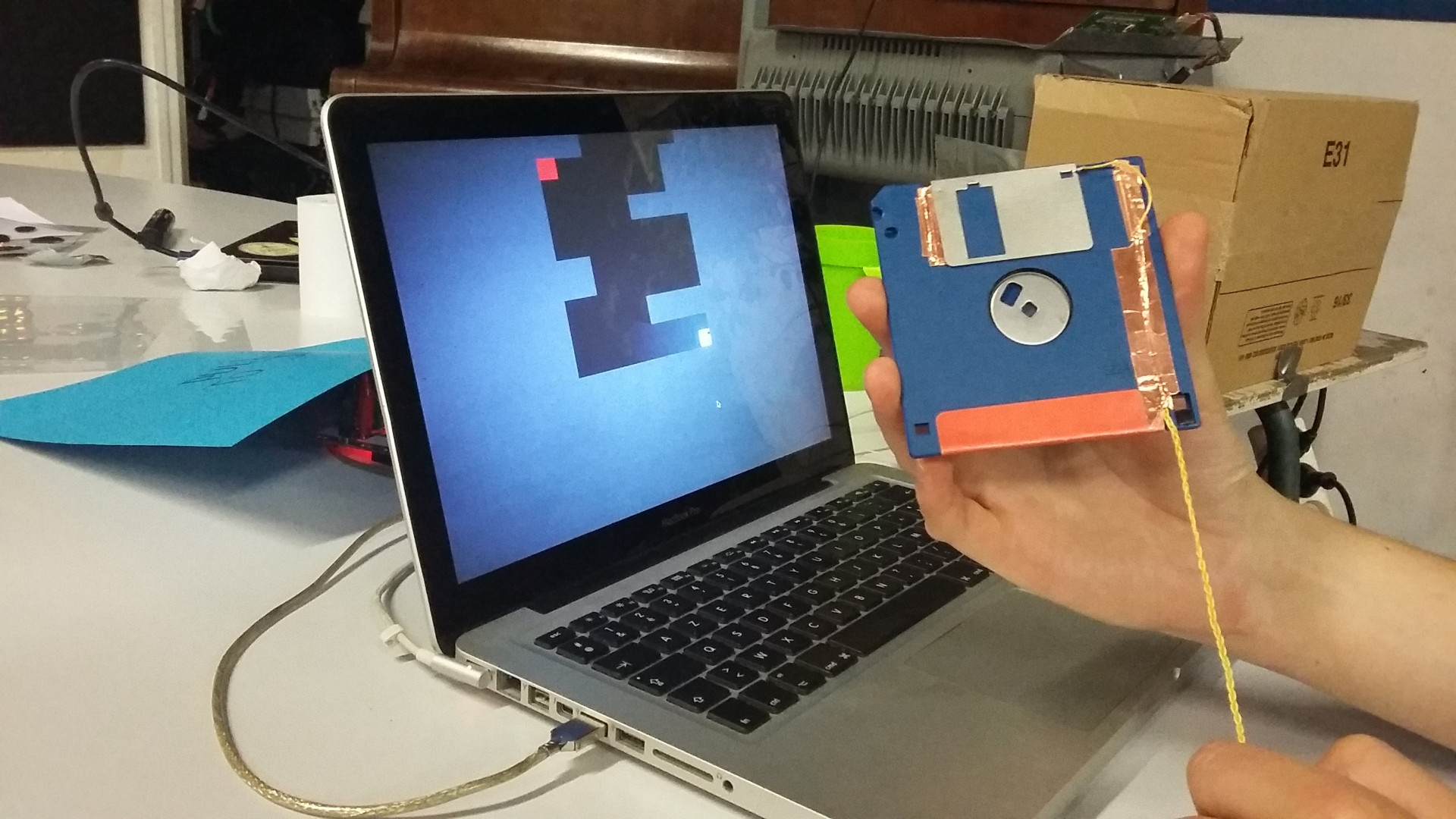 Mr. Floppy V1 (itch) - кадр 3
