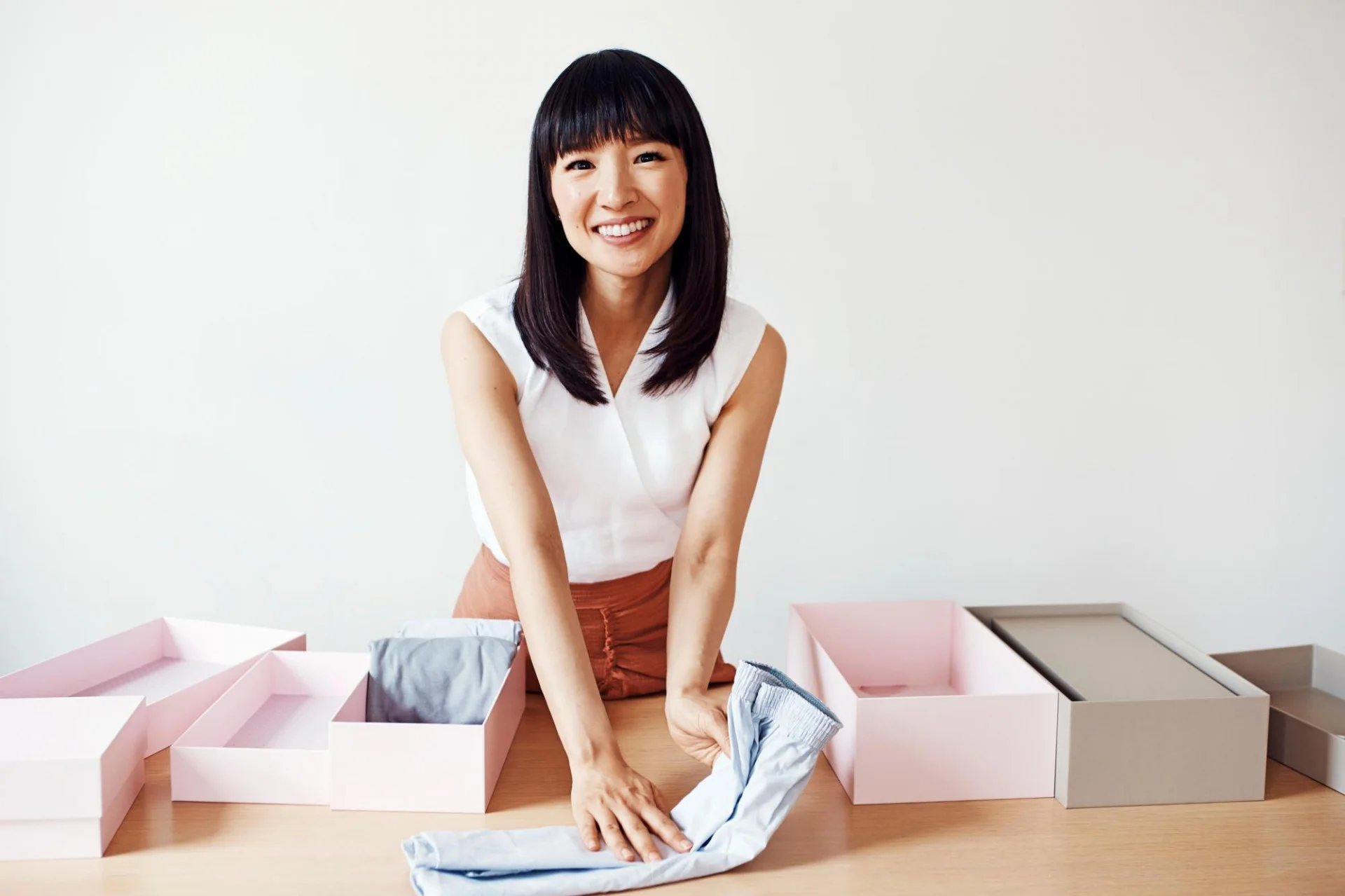 Tidying Up With Marie Kondo - The Unofficial Game (itch)