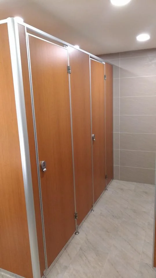 Рецензии Grab the toilet - public toilet version (itch, Chinese)