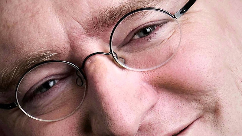 Gabe Newell vs Your Wallet: Infinite War (itch) Gabe Newell vs Your Wallet: Infinite War (itch)