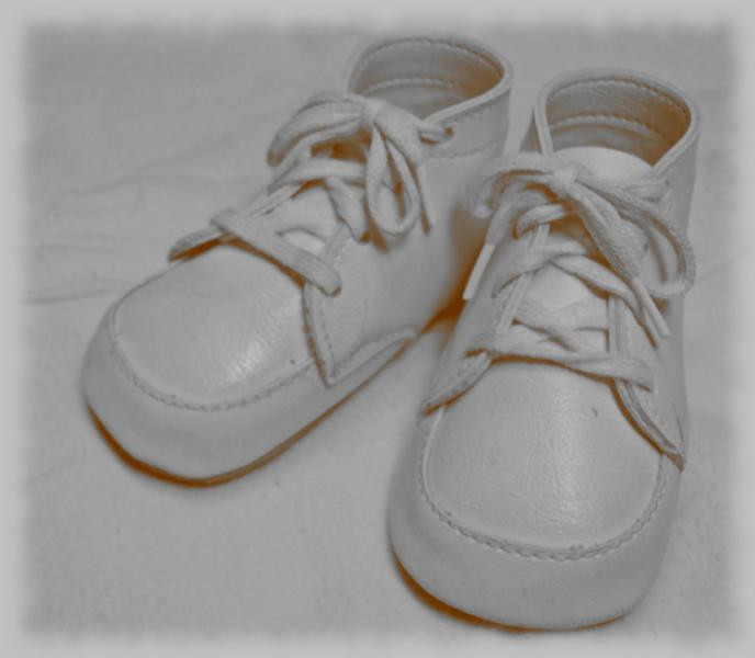 for sale: baby shoes, never worn (itch) for sale: baby shoes, never worn (itch)